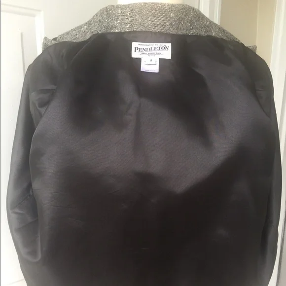 Pendleton Size 8 Charcoal Blazer with Leather trim - Picture 6 of 8